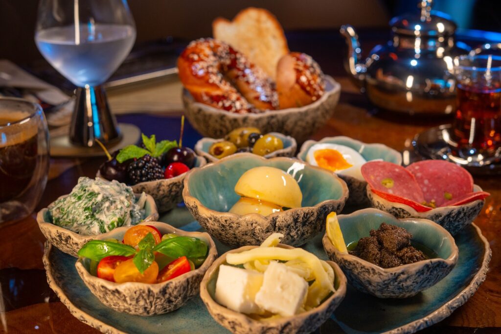 group dining in Dubai Mall
