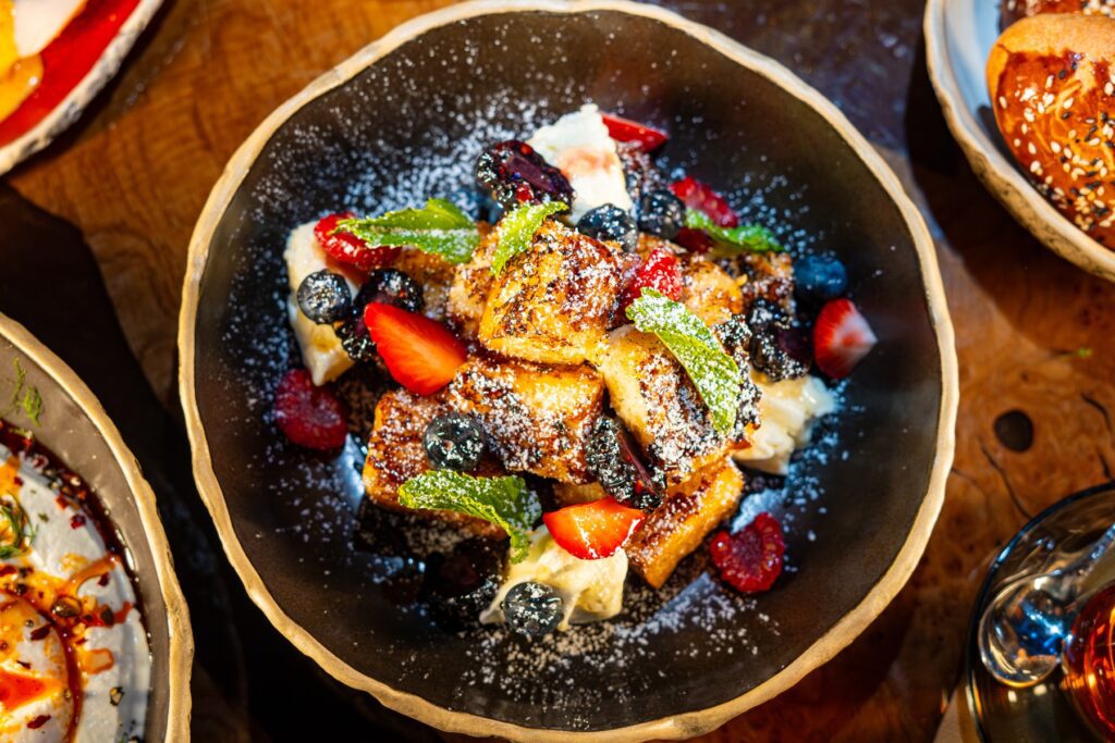 luxury breakfast in Dubai Mall